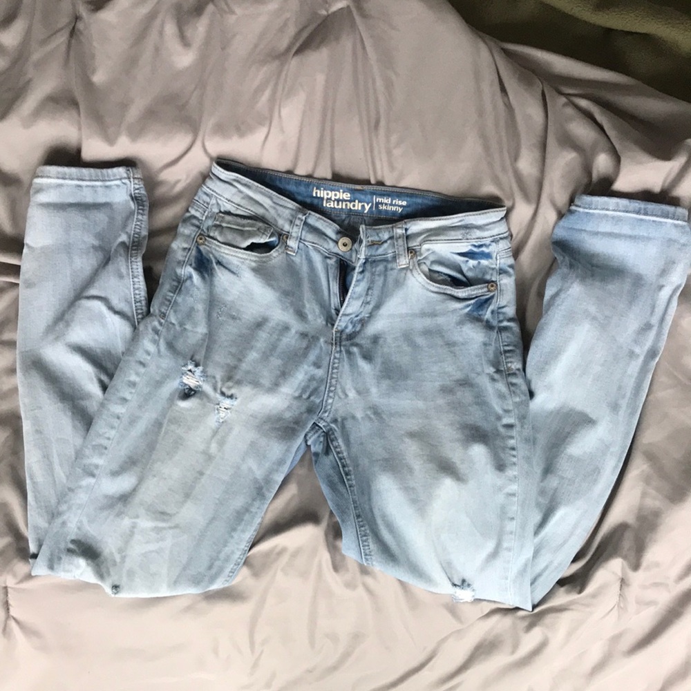 women’s light wash skinny jeans